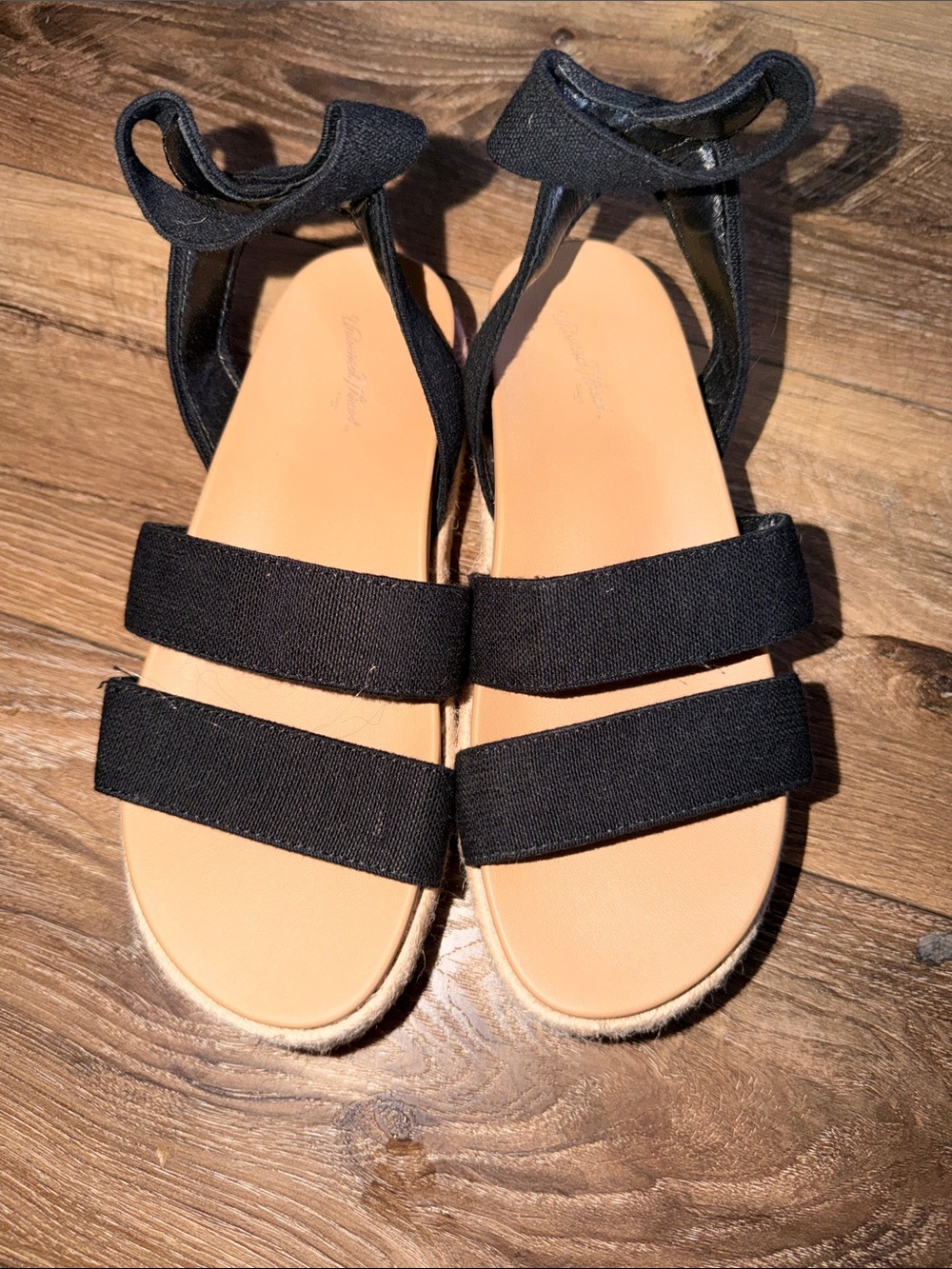 Universal Thread Black Dual-Strap Ankle Tie Sandals